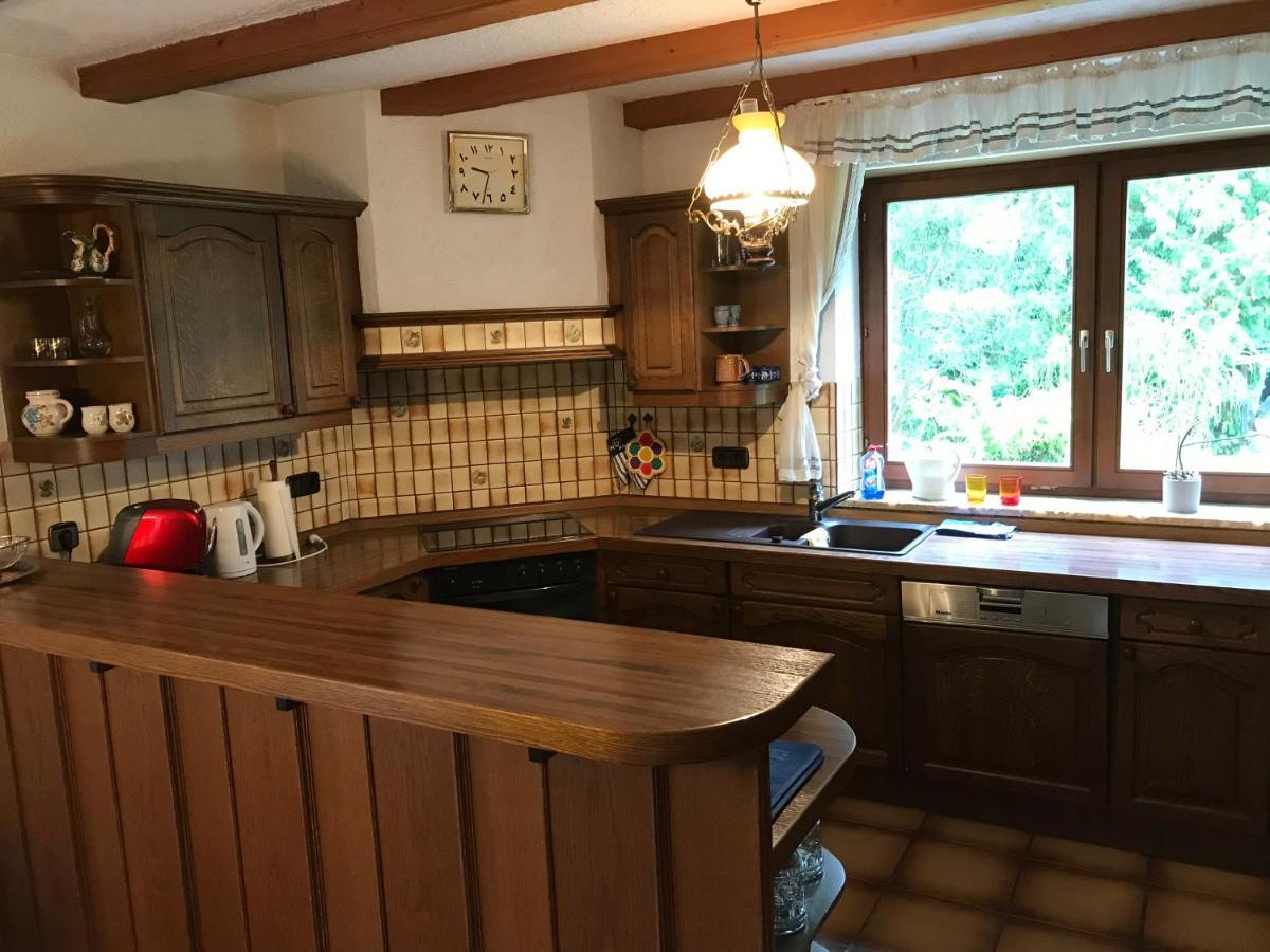 Gemuetliches Gaestehaus! Waldkraiburg Exterior foto