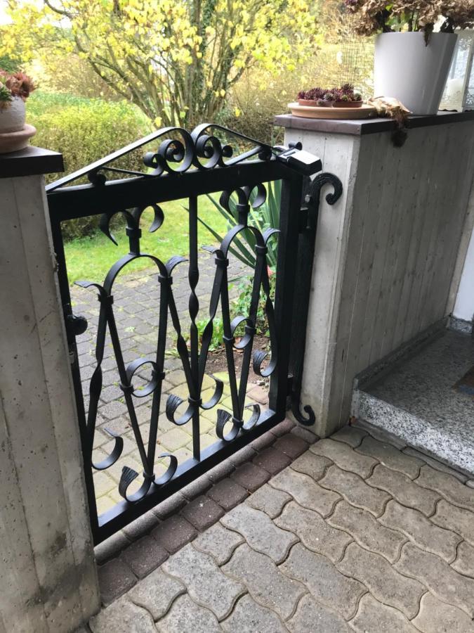 Gemuetliches Gaestehaus! Waldkraiburg Exterior foto